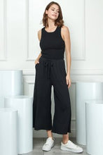 Load image into Gallery viewer, WIDE LEG CROPPED PANTS

