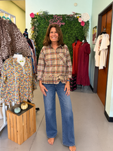 Load image into Gallery viewer, PLAID ENZYME WASHED BUTTON DOWN SHIRT
