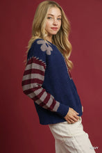 Load image into Gallery viewer, Flower Jacquard Pullover Sweater
