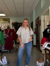 Load image into Gallery viewer, Olive stripe pattern half zip closure Top
