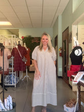 Load image into Gallery viewer, Stripe pattern adorable midi dress
