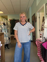 Load image into Gallery viewer, STRIPED V-NECK T-SHIRTS
