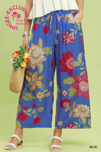 Load image into Gallery viewer, Floral Print Wide Leg Crop Pants

