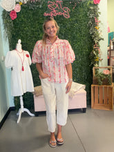 Load image into Gallery viewer, FLORAL PRINTED SWISS DOTS TOP
