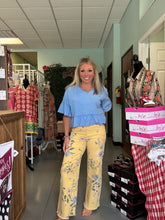 Load image into Gallery viewer, FLORAL PRINTED SOFT STRETCH TWILL PANTS
