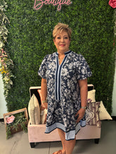 Load image into Gallery viewer, Beautiful floral blue dress
