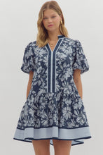 Load image into Gallery viewer, Beautiful floral blue dress
