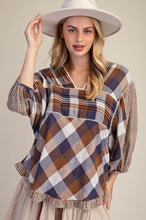 Load image into Gallery viewer, CHECKERED WASHED COTTON GAUZE TOP

