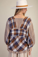Load image into Gallery viewer, CHECKERED WASHED COTTON GAUZE TOP
