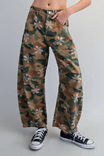 Load image into Gallery viewer, Bleach Washed Camo Floral Barrel Pants
