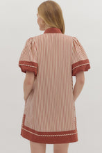 Load image into Gallery viewer, Striped dress with short lantern sleeves

