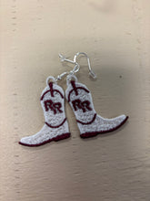 Load image into Gallery viewer, Boot earrings
