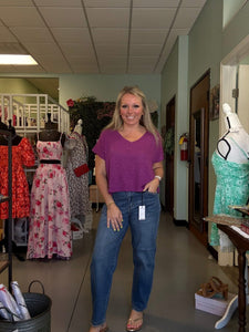 V-neck drop shoulder slub hacci crop top