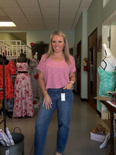 Load image into Gallery viewer, V-neck drop shoulder slub hacci crop top
