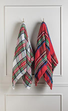 Load image into Gallery viewer, TARTAN CHENILLE BLANKET
