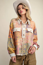 Load image into Gallery viewer, SIGNATURE PRINT WASHED TERRY SHIRT
