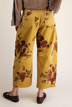 Load image into Gallery viewer, SIGNATURE PRINT WASHED CORDUROY BARREL PANTS
