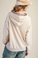 Load image into Gallery viewer, TEDDY BEAR PATCH PULLOVER HOODI
