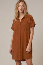Load image into Gallery viewer, D&amp;T Shirt Dress
