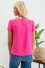 Load image into Gallery viewer, SOLID FRONT PLEATED WOVEN TOP
