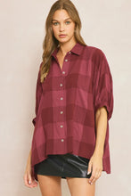 Load image into Gallery viewer, Checkered half sleeve collared top
