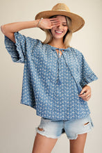 Load image into Gallery viewer, EMBROIDERY WASHED COTTON TOP
