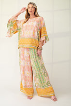 Load image into Gallery viewer, BORDER PRINTED RAYON CHALLIS WOVEN TOP
