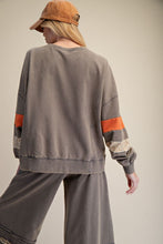 Load image into Gallery viewer, 87 GRAPHIC PATCH WASHED TERRY PULLOVER
