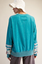 Load image into Gallery viewer, The Terri must have Pullover
