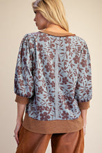 Load image into Gallery viewer, Floral patterned top
