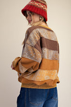 Load image into Gallery viewer, BANDANA PRINT WASHED TERRY PULLOVER
