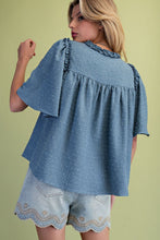 Load image into Gallery viewer, Pom pom woven Top
