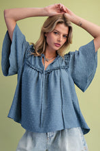 Load image into Gallery viewer, Pom pom woven Top
